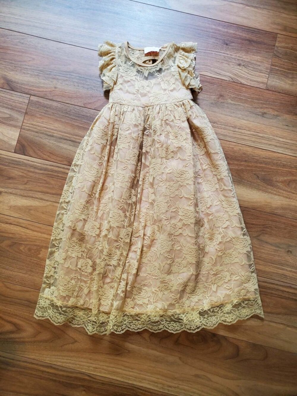 Think Pink Gold Lace Rose Dress Size 4